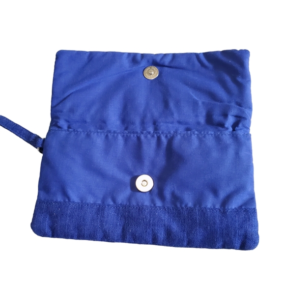 Limited Edition Aztec Pattern Embroidered Wristlet Clutch Royal Blue & White - Picture 4 of 7